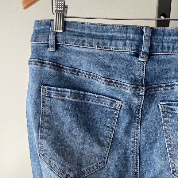 Frank Lyman Rhinestone Heart Embellished Jewelled Denim Jeans Size Medium - Picture 2 of 8